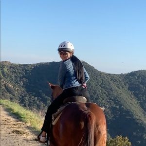 Meet your Posher, Julie